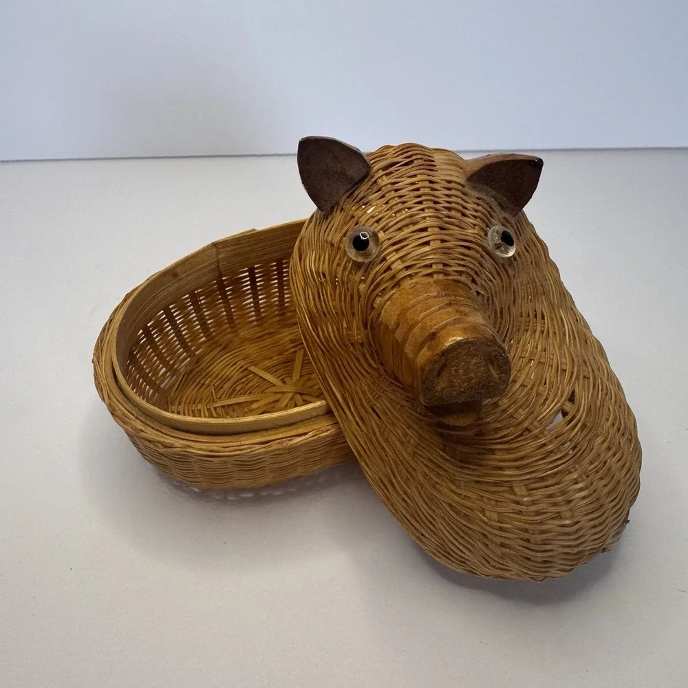Vintage Wicker Pig Basket Novelty - Small Cute Storage Trinket Box Brown